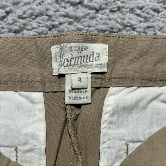 J. Crew Shorts Womens 4 Bermuda Chino Preppy Stretch Classic Pockets Resort Vaca - Picture 2 of 4